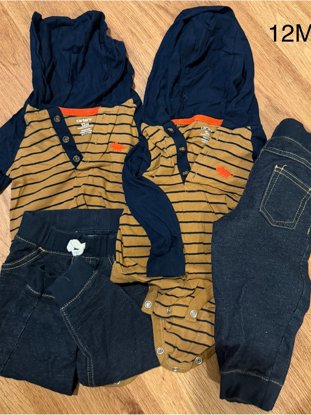2 outfits Carter's Navy Hooded Striped Bodysuit and Knit Jeans Set - Navy & Tan